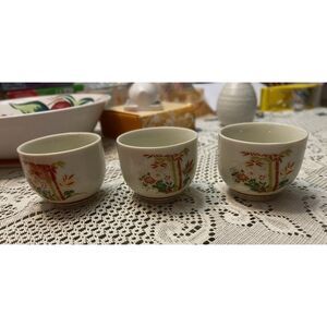 Vintage Japanese Hand-Painted Tea Cups – Set of 3